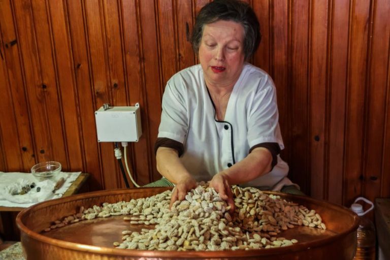 Amêndoa Coberta de Moncorvo é rainha da doçaria regional em tempo de Páscoa