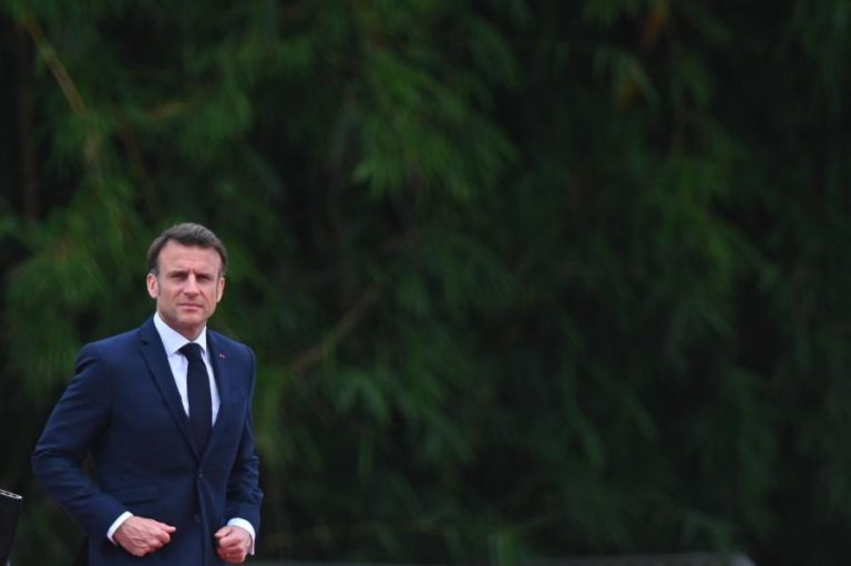 Macron diz que tem de existir consenso para convidar Putin para a Cimeira do G20