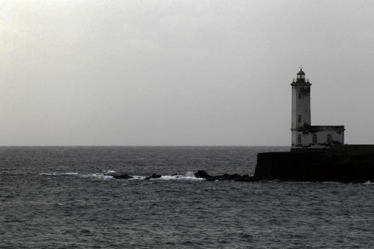 Cabo Verde vai reabilitar oito faróis para promover turismo