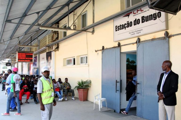 Centrais sindicais angolanas reafirmam segunda paralisação na segunda-feira