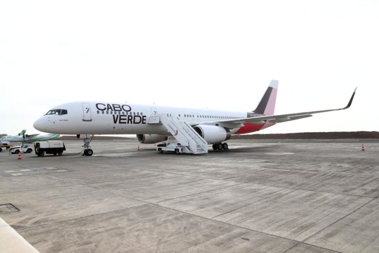 Transportes Aéreos de Cabo Verde e pilotos sem acordo tentam mediação