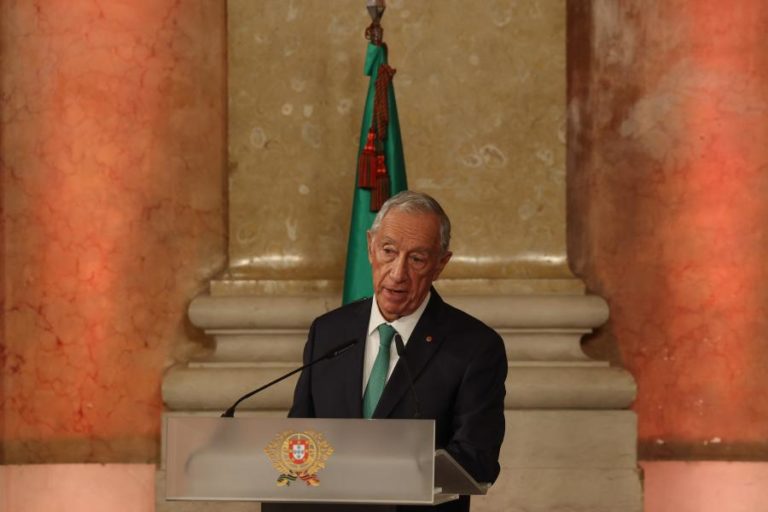 Marcelo lembra promessas de campanha da AD e adverte que tempo pode ser curto