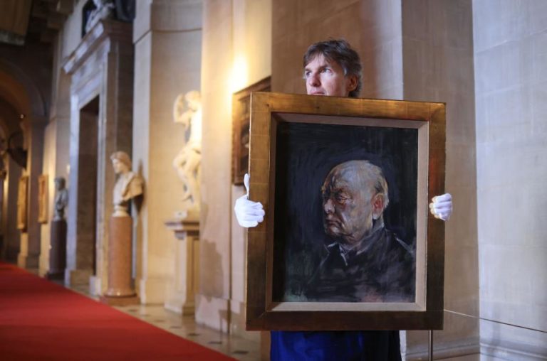 Retrato de Churchill por um artista cujo trabalho o líder britânico odiava vai a leilão