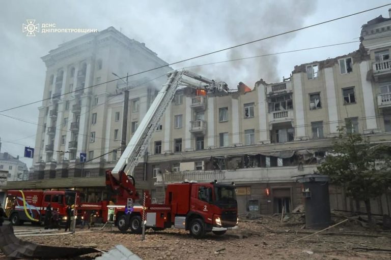 Pelo menos oito mortos em ataque russo com mísseis a Dnipropetrovsk
