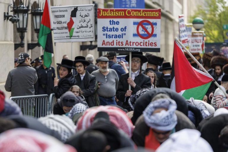 Universidade dos EUA acusada de violar direitos de estudantes pró-palestinianos