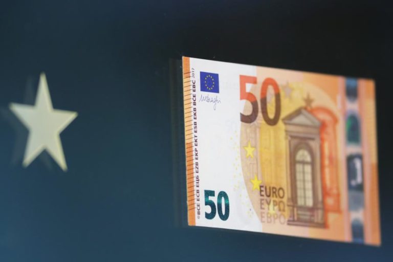 Crescimento dos salários negociados na zona do euro acelera no 1º. trimestre