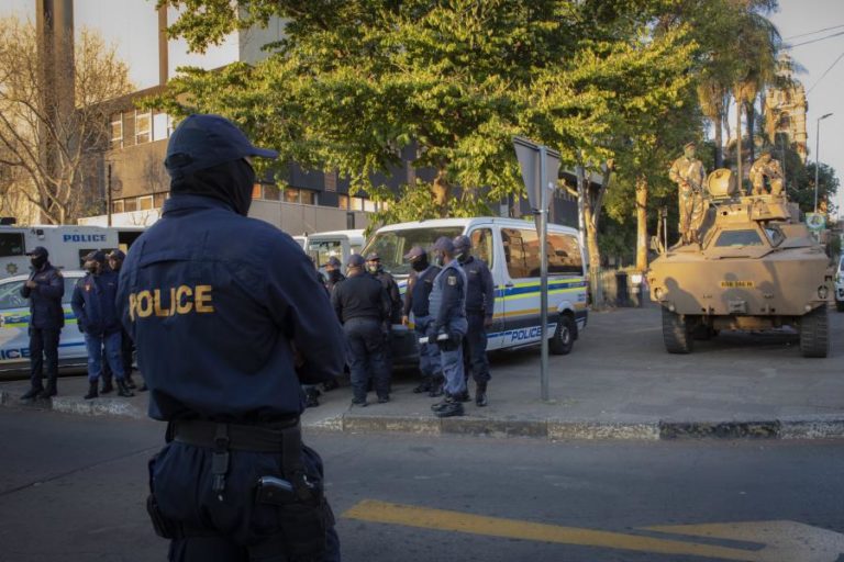 Polícia sul-africana deteve mais de 600 mil pessoas num ano
