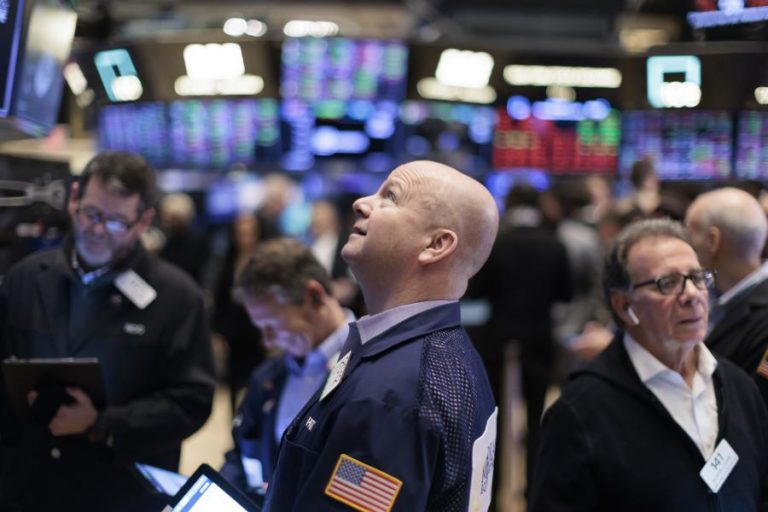 Wall Street fecha em alta e com recorde do tecnológico Nasdaq