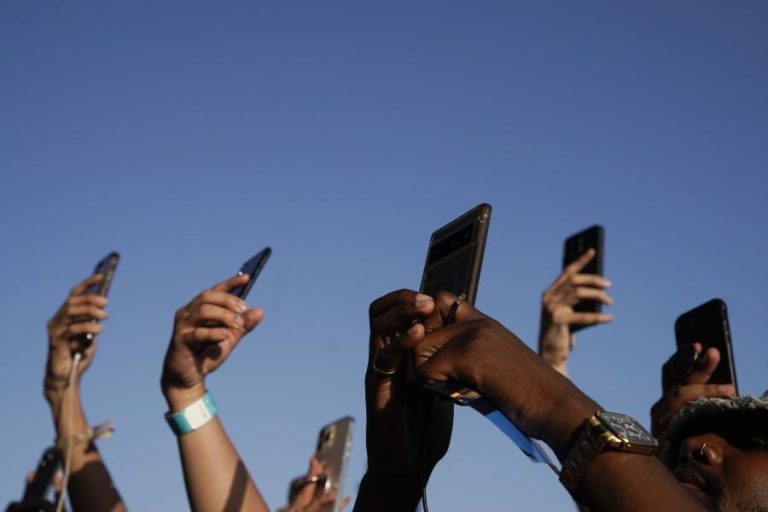 Mais de 80% dos internautas em Portugal consome áudio digital