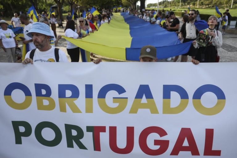 Portugueses entre os mais pró-UE e querem adesão da Ucrânia