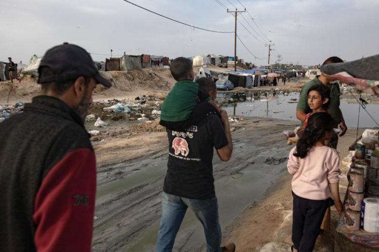 Ataque a Rafah “pode conduzir a um banho de sangue”