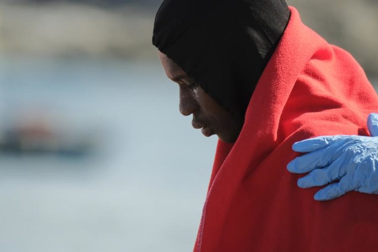 Pelo menos 19.887 migrantes entraram irregularmente em Espanha em 2024, a maioria por mar