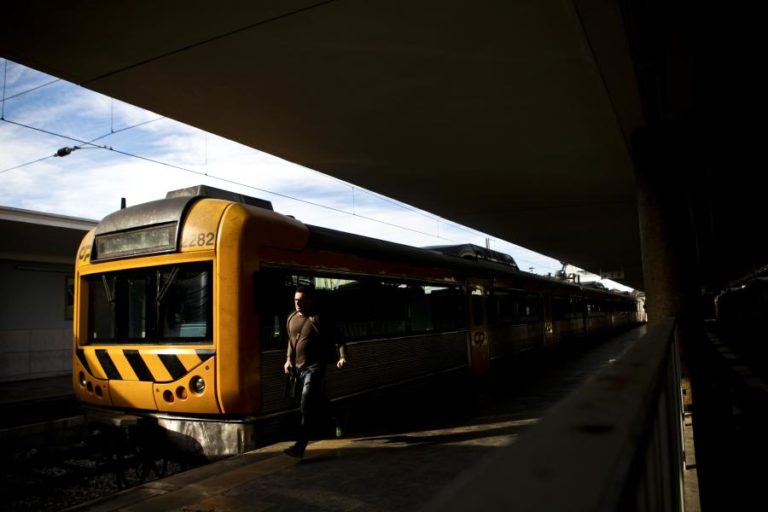 Adesão dos trabalhadores da CP à greve é praticamente total