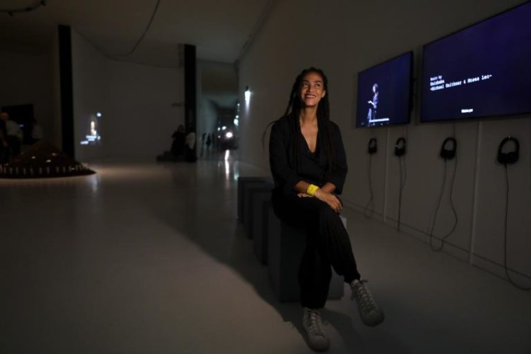 Grada Kilomba apresenta nova obra “Opera to a Black Venus” em mostra na Alemanha
