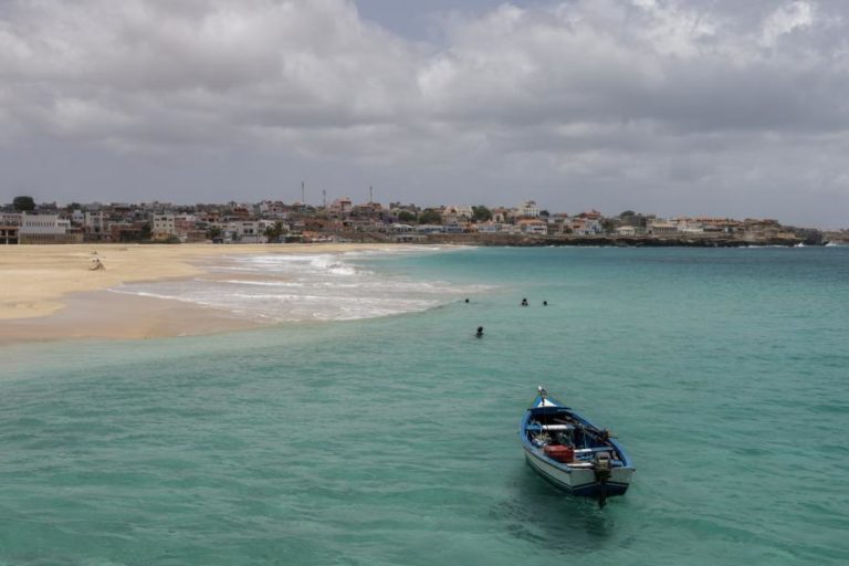Grupo de Apoio Orçamental a Cabo Verde faz alertas sobre turismo e voos internos
