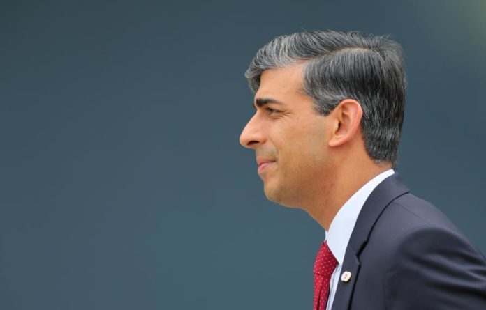 43048298.jpg