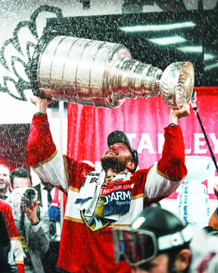 B4-02-VT DESTAQUES DESPORTO DERROTA NHL NA 062524