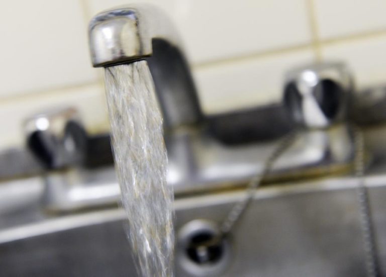 Setor das águas recebeu 1,4 mil ME em subsídios mas continua aquém do desejável