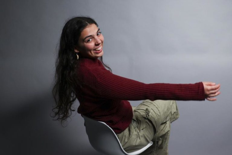 Cantora Ana Lua Caiano atua hoje no festival Roskilde na Dinamarca