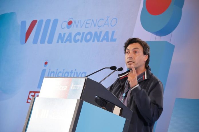 43179064.jpg