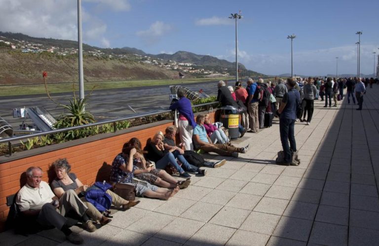 Vento continua a condicionar movimento no Aeroporto da Madeira