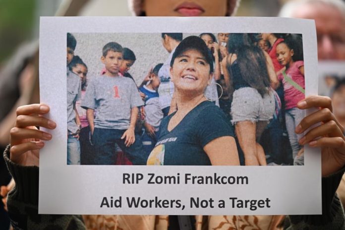 42617477.jpg