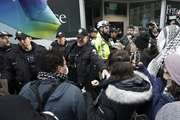 B2-05 -VT POLÍCIA PEDE SUPORTE PROTESTOS RS 081424