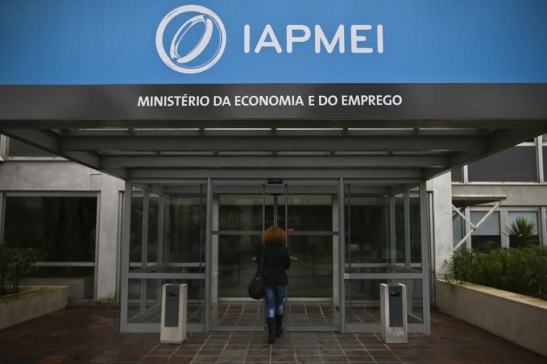 Governo afasta presidente do IAPMEI e substitui por José Pulido Valente