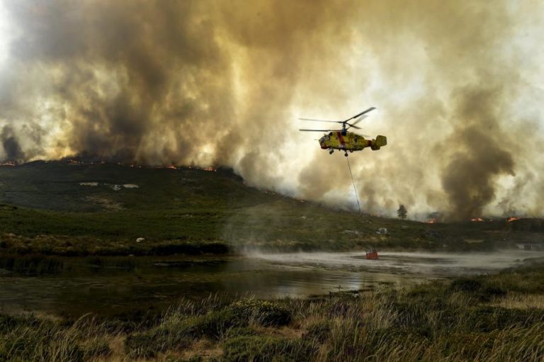 Moscovo critica entrega de helicópteros russos de combate a incêndios a Kiev pelo Governo português