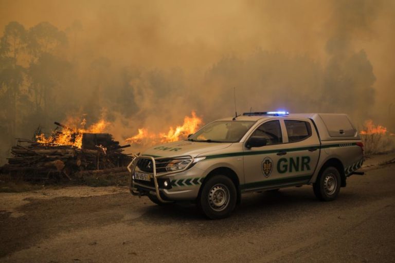 GNR detém 26 suspeitos de fogos e reforça patrulhamento com aumento de calor