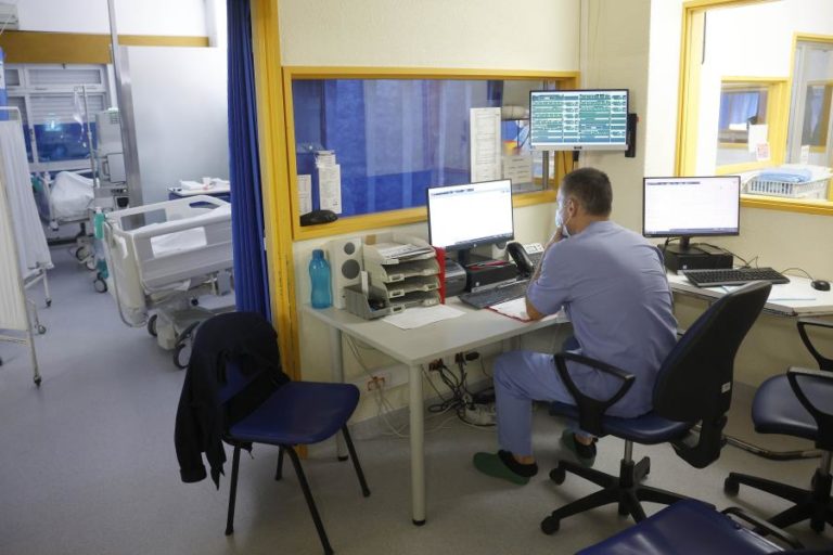 Despacho que prevê reanálise das férias dos profissionais das urgências publicado em DR