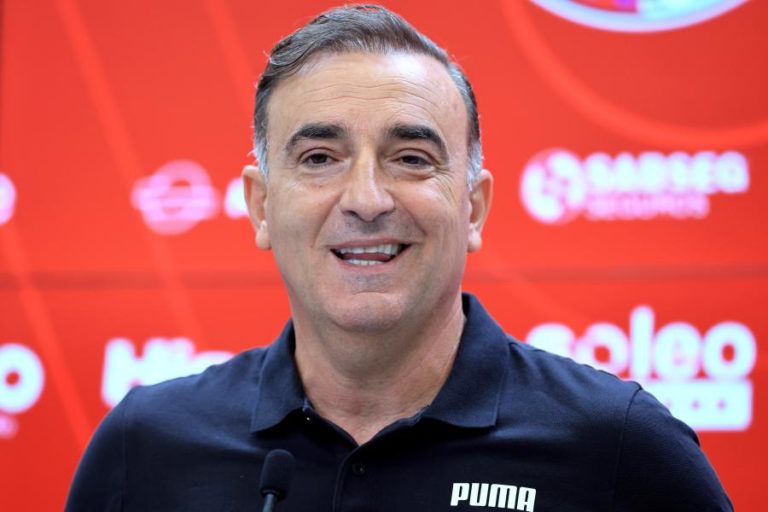 Carlos Carvalhal garante Sporting de Braga “muito forte” para clássico minhoto