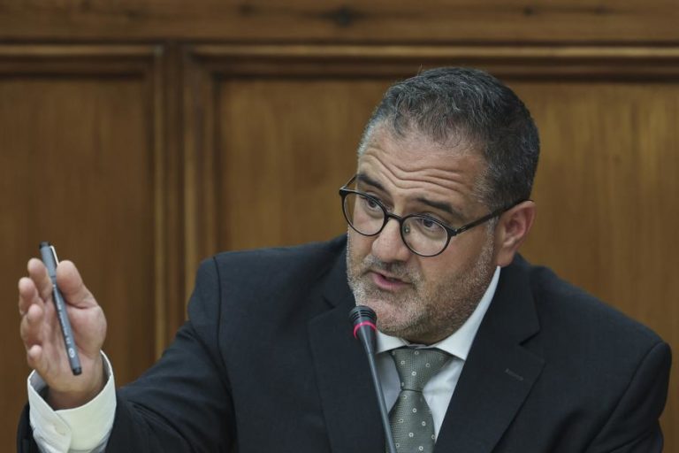 Médico que recusou presidência do INEM esclarece aos deputados que nunca tomou posse