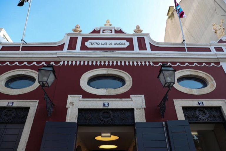Adaptação de “Frei Luís de Sousa” estreia-se em Lisboa para trazer texto à atualidade