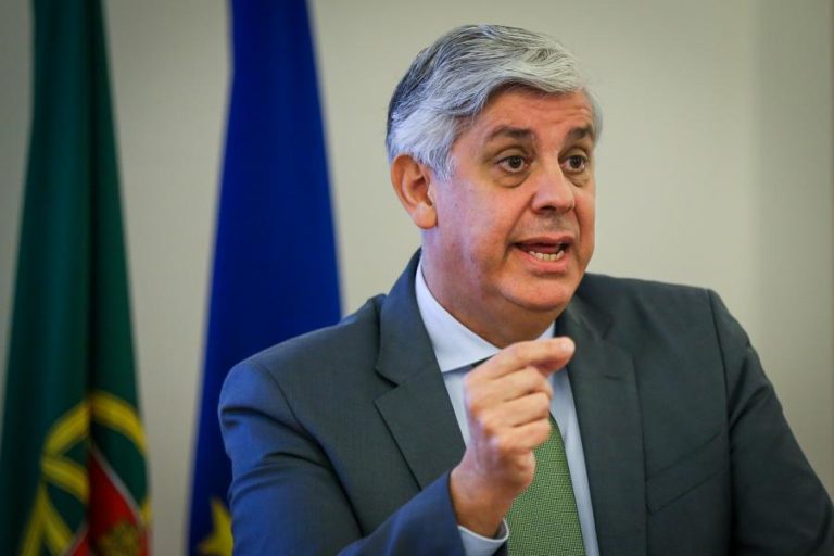“É o momento de todos construírem almofadas financeiras para o futuro”