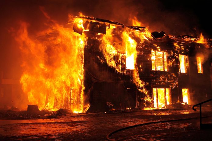 B2-03-VT ADOLESCENTES ACUSADAS INCÊNDIO CRIMINOSO RS 103024