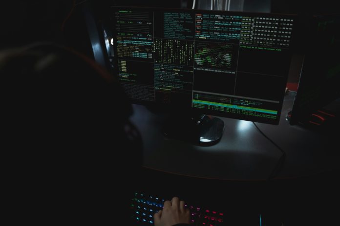 B2-03-VT MILHARES CONTAS HACKEADAS CANADÁ LS 102824