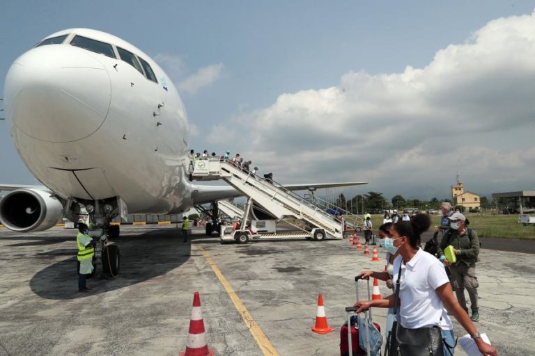Oposição são-tomense vê no aumento de taxas aeroportuárias um “atentado à economia”