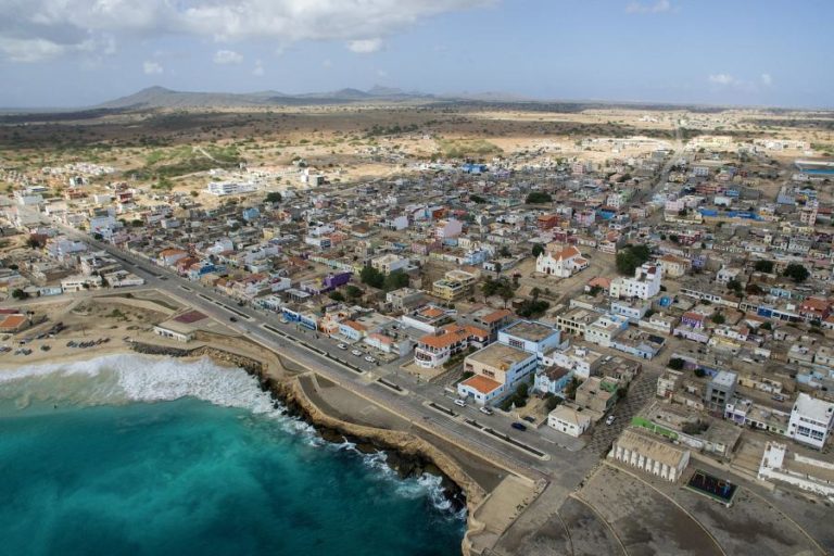 FMI melhora estimativas de crescimento de Cabo Verde