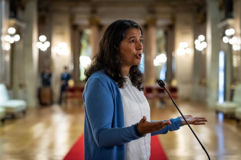 PCP acusa Governo de “aldrabice” com dados sobre alunos sem aulas