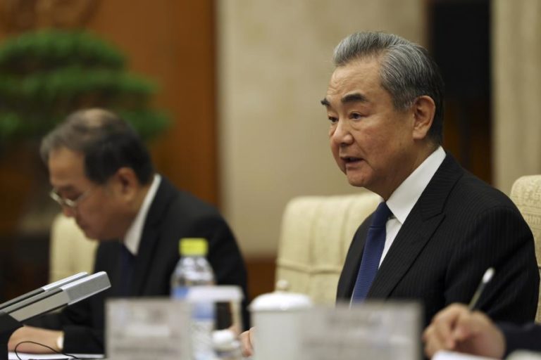 China considera UE “parceiro, não rival” e apela à independência de Bruxelas