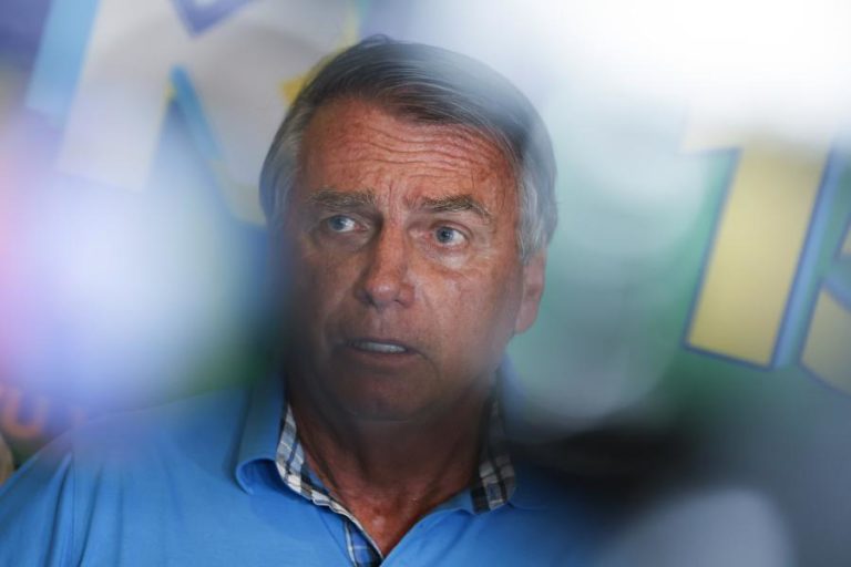 Bolsonaro confirma que foi indiciado pela Polícia por tentativa de Golpe