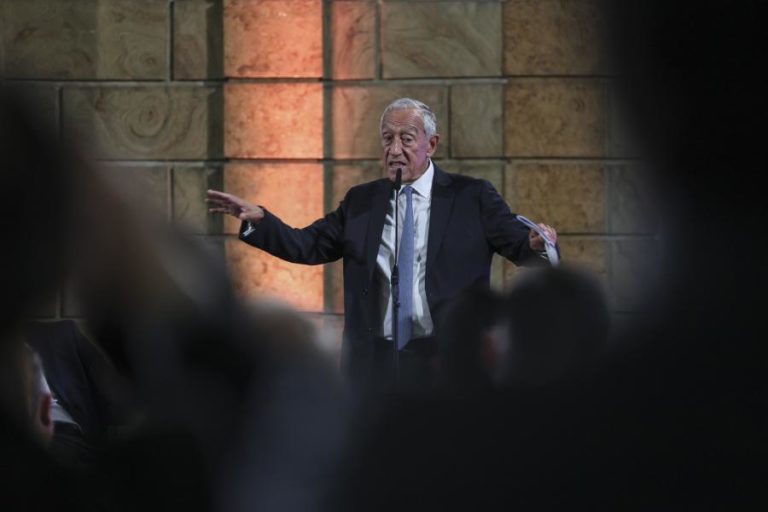 Marcelo pede “ação vigorosa” no combate à violência doméstica