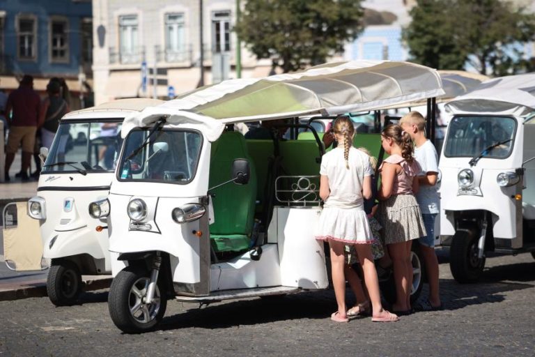 Regulamento dos ‘tuk tuk’ em Lisboa deve estar em vigor no verão