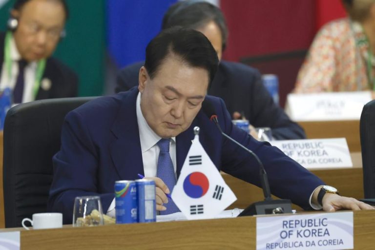 Presidente sul-coreano declara “lei marcial de emergência”