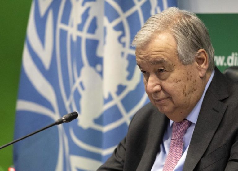“Seres humanos sempre no controlo” e não IA ou algoritmos – Guterres