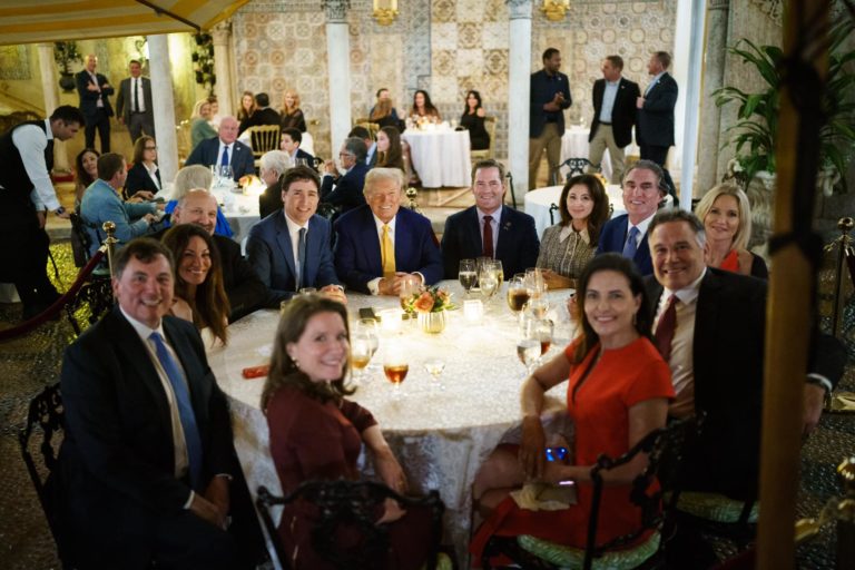 Política: Trump refere-se ao Canadá como 51.º Estado dos EUA e gera críticas