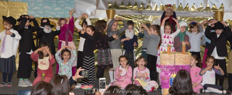 Violência armada: Escola judaica alvo de 3.º tiroteio em 2024