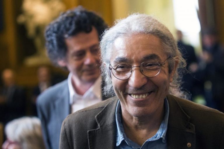 Parlamento Europeu apela à Argélia para que liberte escritor Boualem Sansal