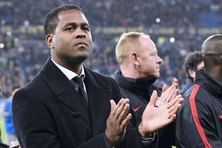 Patrick Kluivert é o novo selecionador de futebol da Indonésia